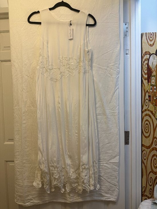 Velvet Dresses & Skirts - White Dress by Velvet. Sz M.  Never Worn.  Tags attached